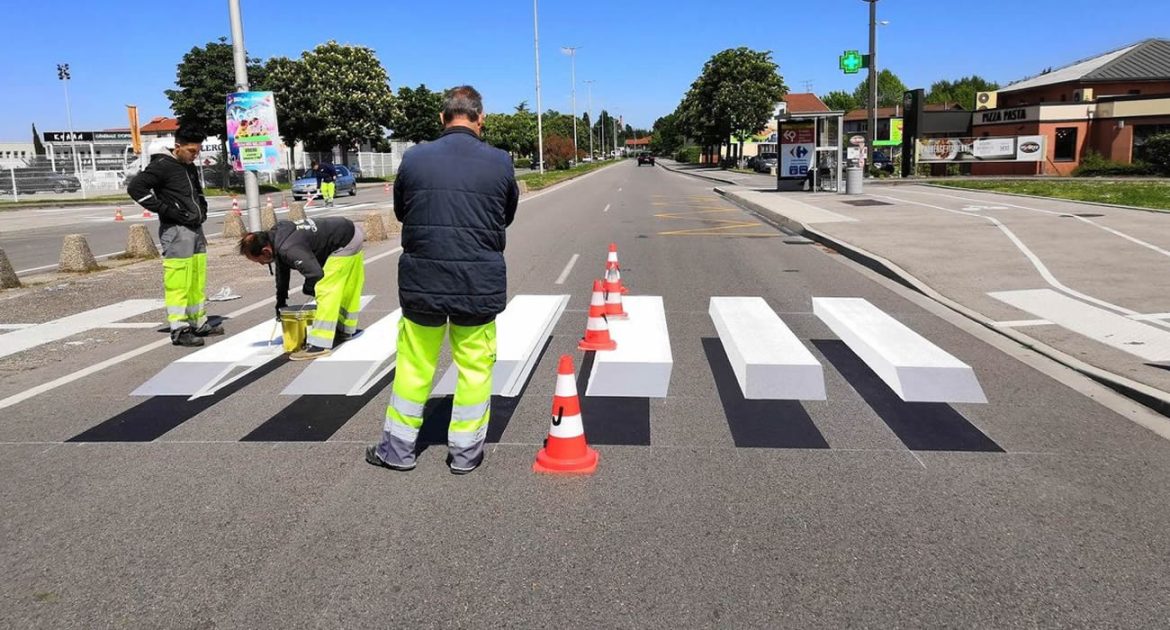 En Australie, des passages piétons en 3D flottants pour sensibiliser à la sécurité routière